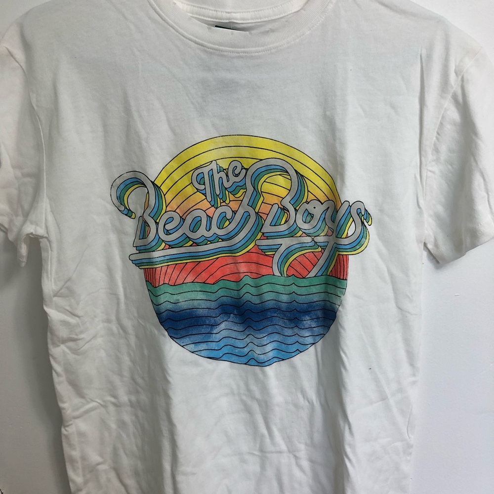The Beach Boys White Graphic T-Shirt Women medium new with tags